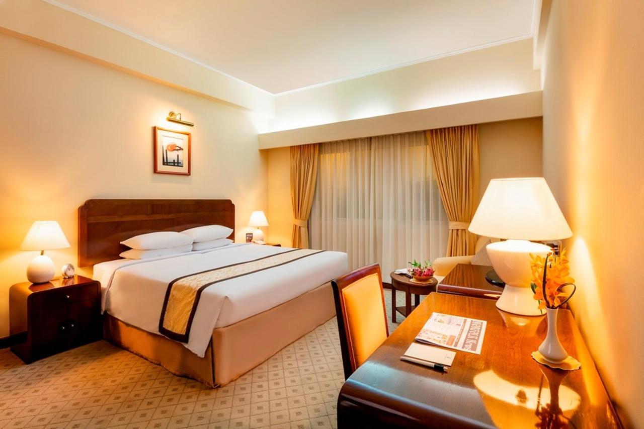 Norfolk Hotel Saigon Ho Chi Minh City Bagian luar foto